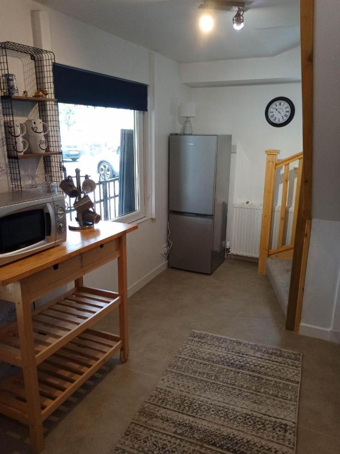 לונדין לינקס 2 Bedrooms Sleeps 4 Free Wifi Parking Outdoor Area מראה חיצוני תמונה