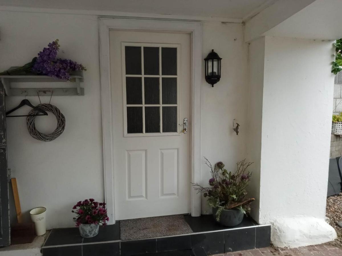 לונדין לינקס 2 Bedrooms Sleeps 4 Free Wifi Parking Outdoor Area מראה חיצוני תמונה